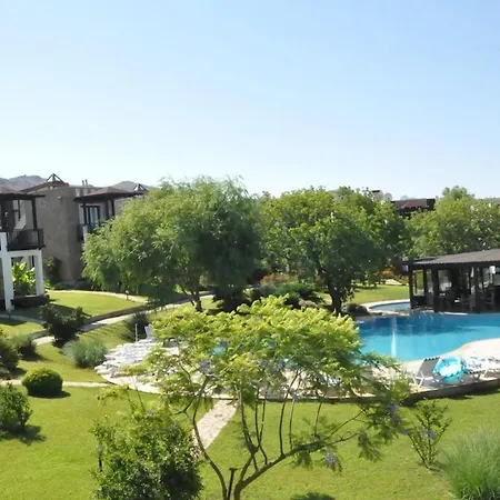 Villa Sleeps 5 With Pool And Air Con Gümüşlük
